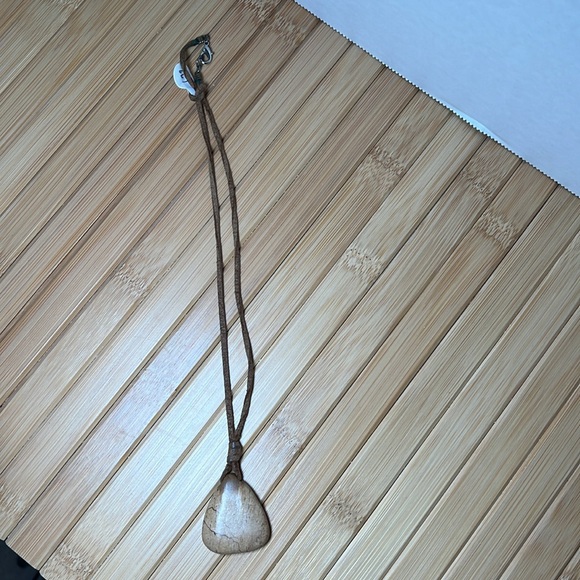 Natural stone pendant necklace with leather cording. - Picture 3 of 5